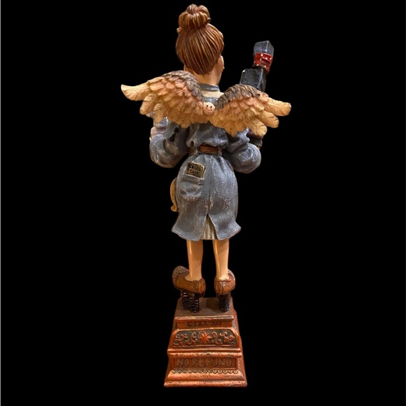 Boyds Bears & Friends - The Folkstone  collection. Ms. Pleasant- May I help you - Picture 2 of 3